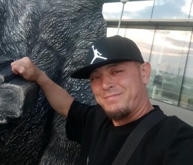 Maksadbek, 41, Bishkek