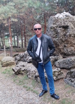Евгений, 37, Россия, Губкинский