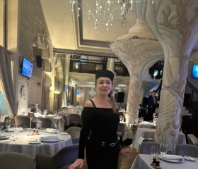 Nina, 62, Dubai