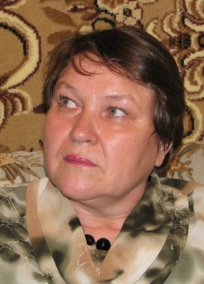 Галина, 75, Россия, Санкт-Петербург