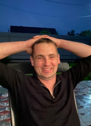 Денис