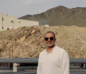 فارس العشق, 56, Cairo
