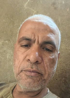 وحيد из القاهرة 58 лет