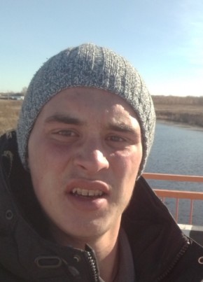 Денис, 21, Россия, Татарск