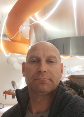 Ivan, 45, Россия, Суровикино