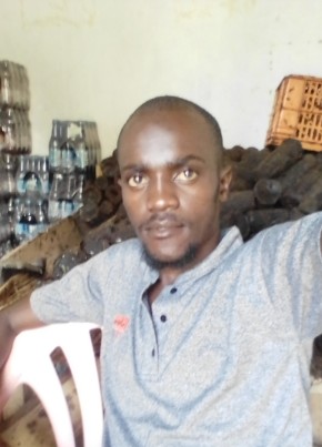 David Michael, 25, Kenya, Kisumu