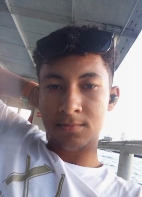 Edurado из Maceió 18 лет