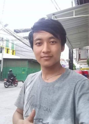 Boy, 18, Indonesia, Djakarta
