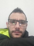 Eri, 31, Tirana