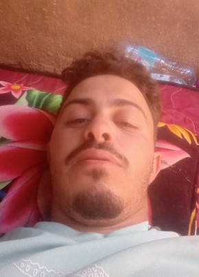 برهيم معسكري из Algiers 24 года