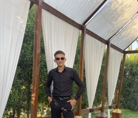 Mohammed, 20, Kafr ad Dawwar