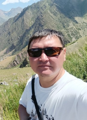 Али из Бишкека 40 лет