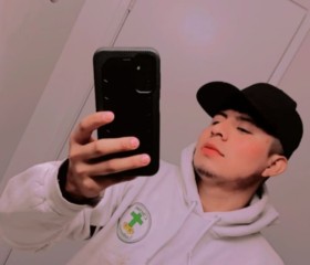 Fun bol, 22, San Diego