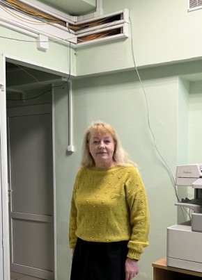 Татьяна из Петродвореца 62 года