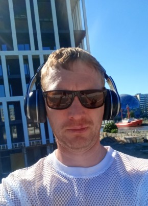 Олег из Калининграда 44 года