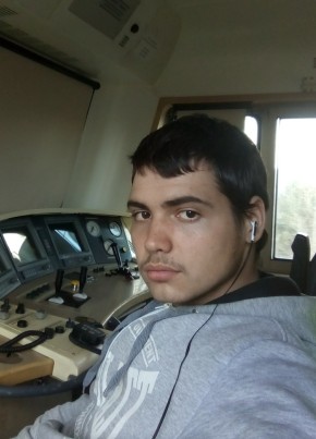 Artyem, 26, Russia, Oktyabrsk