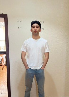 İsmayıl, 18, Azerbaijan, Baku