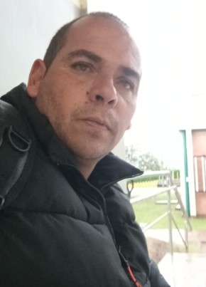 Osvaldo Barbosa из Francisco Morato 31 год