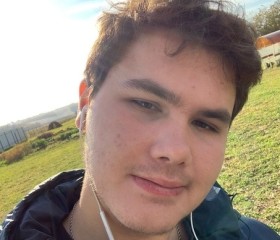 Lorentsio, 22, Bethnal Green