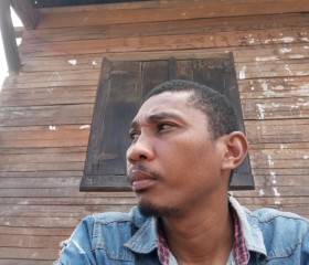 R.Olivier Justin, 18 лет, Antananarivo