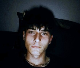 Stiaan, 20, Witbank