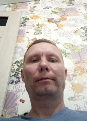 Денис Иванов из Краснокаменска 46 лет
