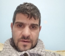Fouad, 42, Bejaia