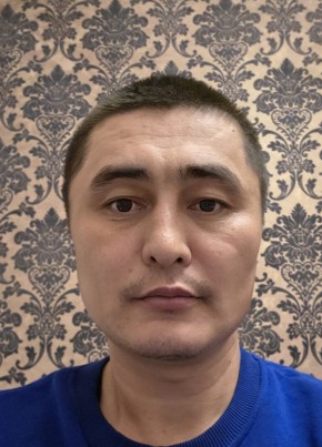 Артур из Нягани 41 год