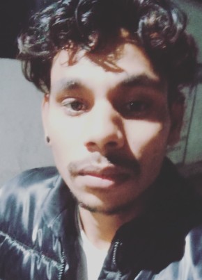 Arjun, 18, India, Delhi