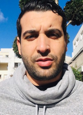 Youssef, 36, République Française, Les Clayes-sous-Bois