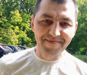 Ilshat, 48, London