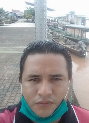 Luis Hernando, 39, República del Ecuador, Tutamandahostel