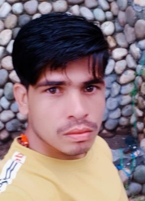 Gurdev, 29, India, Punāhāna