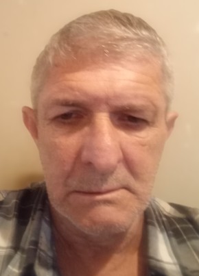 Толик из Донецка 63 года