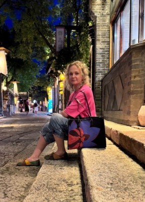 Светлана из Новосибирска 36 лет