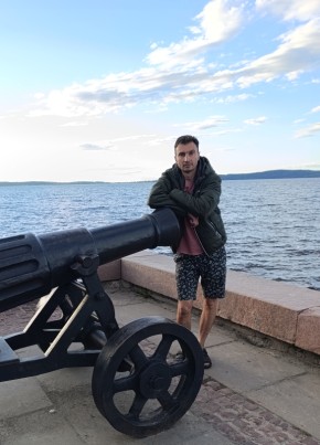 Илья из Мурманска 47 лет