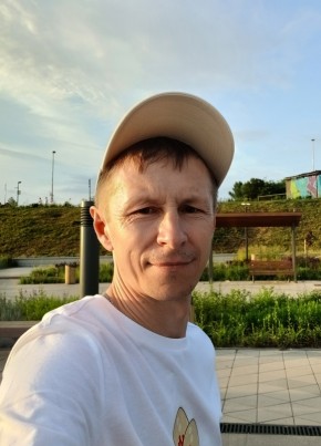 Валентин, 40, Россия, Казань