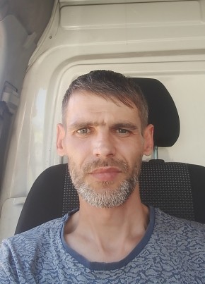 Денис из Сергиев Посада 40 лет