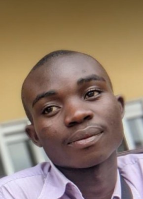 Toussaint, 23, Republic of Cameroon, Yaoundé