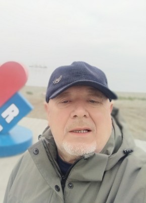 Игорь из Петропавловск-Камчатския 62 года