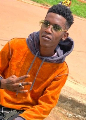 Oumarou sanda, 24, Republic of Cameroon, Yaoundé