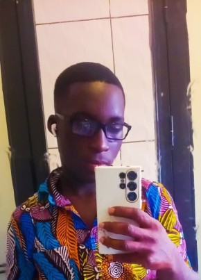 𝓝𝓪𝓷𝓪 𝓺𝔀𝓪, 28, Ghana, Medina Estates