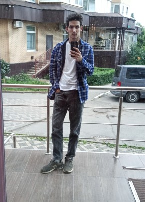 Артем из Липецка 19 лет
