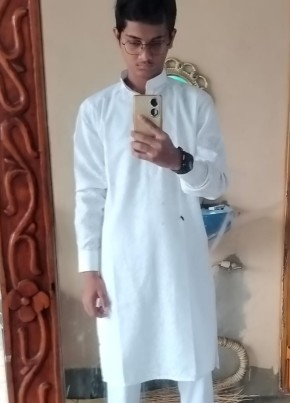 Ramesh, 18, India, Hyderabad