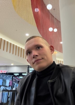 Александр из Рязани 22 года