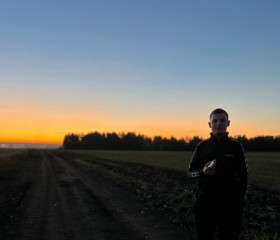Roman, 18, Kamensk-Uralskiy