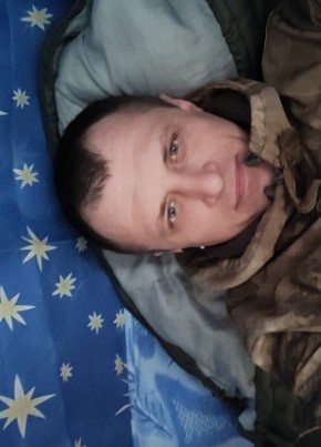 Александр, 40, Россия, Шахтерск