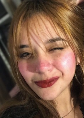 Sasha García, 23, Pilipinas, Pilar