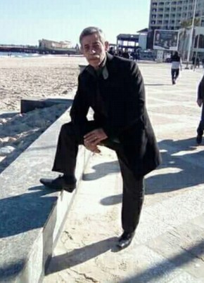 Rachid , 66, People’s Democratic Republic of Algeria, Algiers