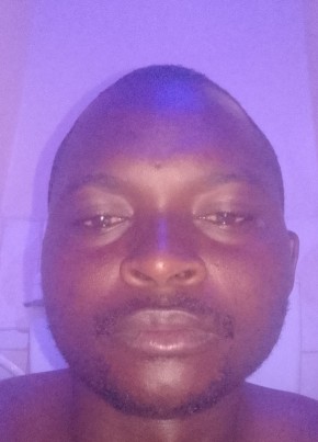 Blacky, 33, Kenya, Nairobi